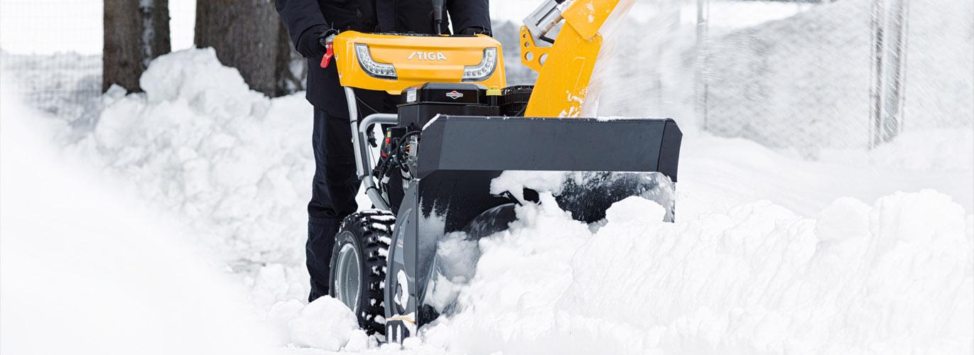 Снегооуборщик Stiga ST 4262 P: разумный выбор качественной и бюджетной снегоуборочной машины